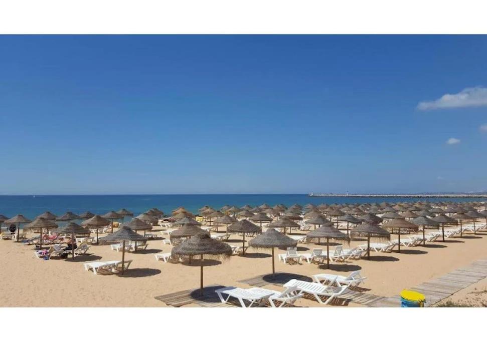 Lindo Apartamento Junto A Praia E A Marina De Vilamoura Com Piscina E Wi-Fi Quarteira Exterior foto